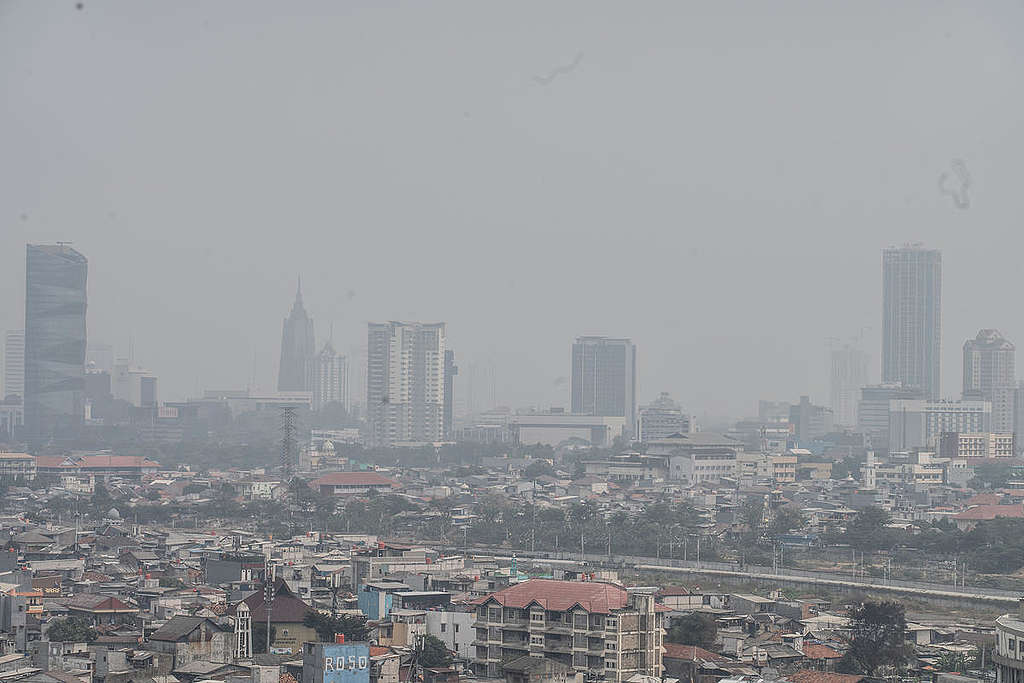 Air Pollution in Jakarta. © Jurnasyanto Sukarno - Greenpeace
