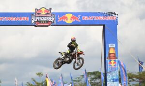 Seri Pamungkas Kratingdaeng Supercrosser 2024 Dirtwar Energy Digelar di GOR Sudiang Makassar
