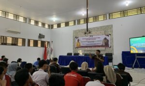 Tim PKM UNM Bekali Siswa SMK Negeri 4 Gowa Strategi Marketing E-Commerce di Era Digital