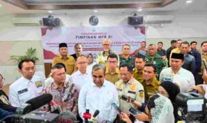 Ketua MPR RI, Mendagri dan Kepala BPOM Sambut Ramadhan dengan Menyerahkan Bantuan bagi Korban Bencana di 8 Kabupaten Aceh