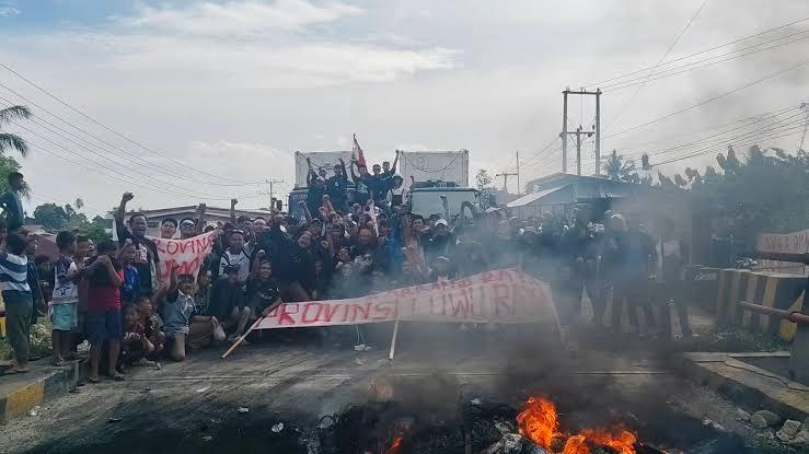 Aksi Tutup Jalan Luwu Raya, Pengamat: Proyek Rp1,2 Triliun Multiyears Berpotensi Dialihkan