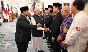 Kepala BPOM Taruna Ikrar mendampingi Presiden Prabowo Subianto dalam pertemuan bilateral dengan PM India Narendra Modi di Istana Negara.