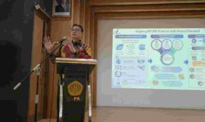 Taruna Ikrar Ajak Akademisi Jadi Pemimpin Perubahan, Perkuat Kedaulatan Obat dan Ketahanan Pangan Nasional